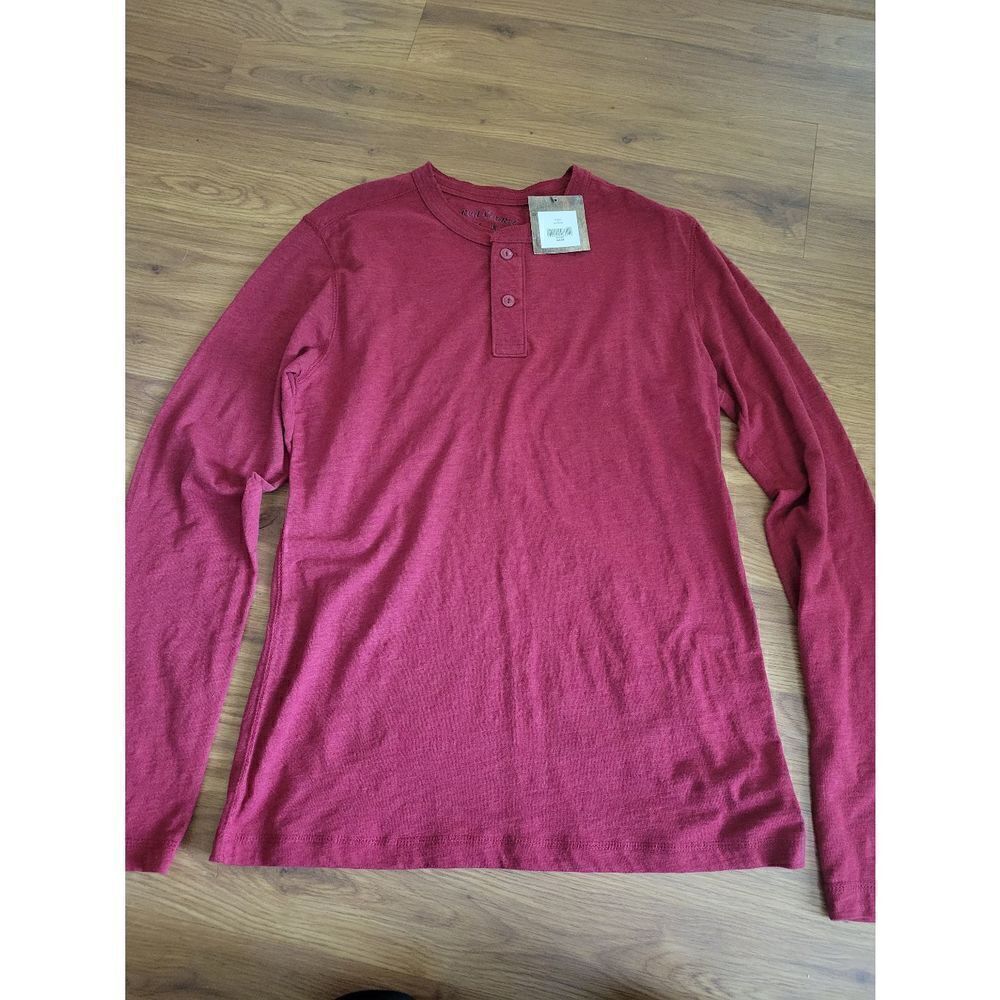 NWT Red Camel Men's Henley‎